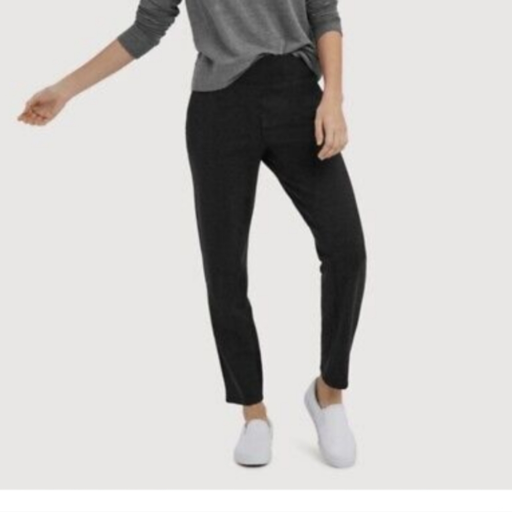 Kit and Ace Mulberry Pleared Straight Leg Black Jogger Pant